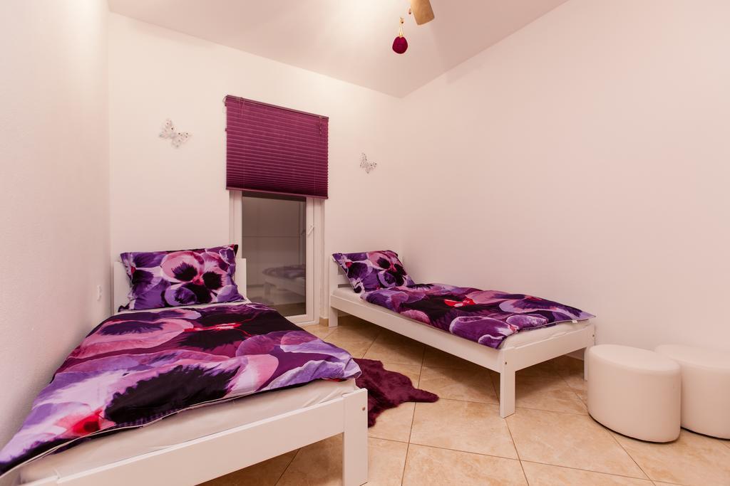 La Perla Apartments Сутиван Экстерьер фото